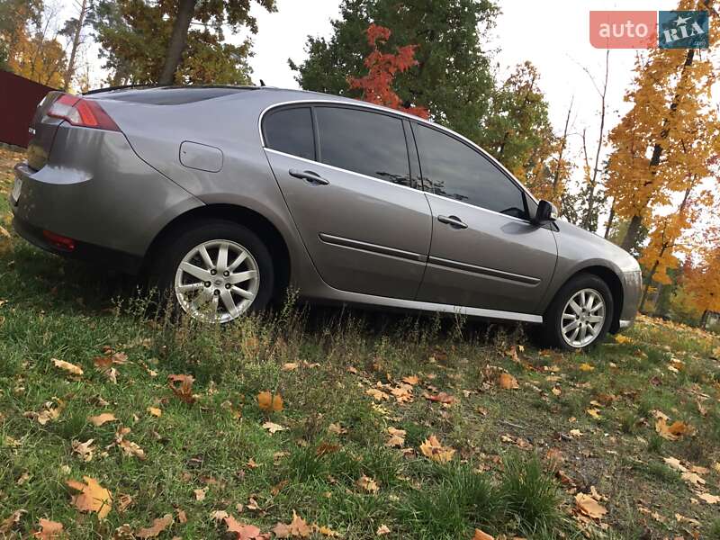 Лифтбек Renault Laguna 2012 в Киеве фото 21 Лифтбек Renault Laguna 2012 в Киеве