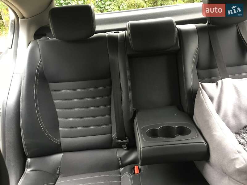 Лифтбек Renault Laguna 2012 в Киеве фото 55 Лифтбек Renault Laguna 2012 в Киеве