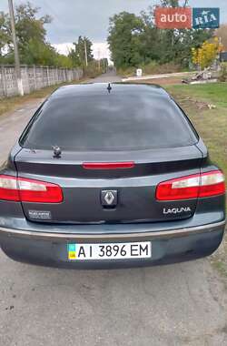 Ліфтбек Renault Laguna 2004 в  фото 6 Ліфтбек Renault Laguna 2004 в
