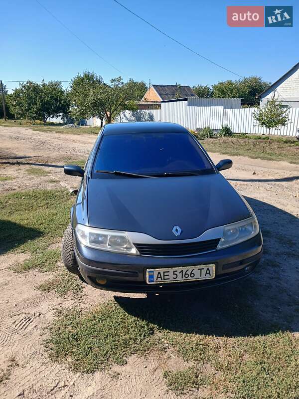 Лифтбек Renault Laguna 2002 в Синельниково