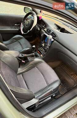 Универсал Renault Laguna 2001 в  фото 5 Универсал Renault Laguna 2001 в