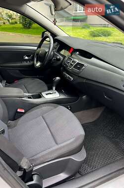 Лифтбек Renault Laguna 2008 в 
