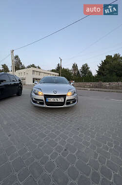 Лифтбек Renault Laguna 2011 в 