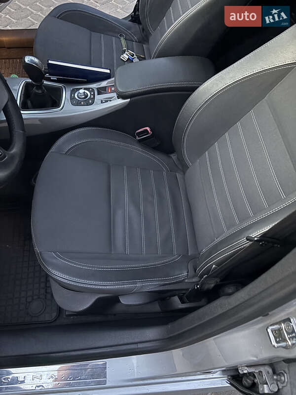 Ліфтбек Renault Laguna 2011 в Львові фото 12 Ліфтбек Renault Laguna 2011 в Львові