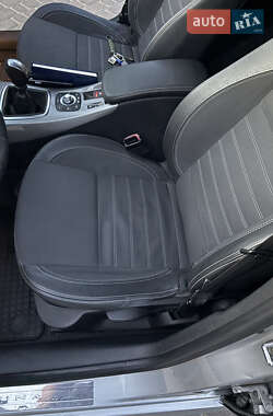 Лифтбек Renault Laguna 2011 в 