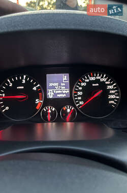 Лифтбек Renault Laguna 2011 в 