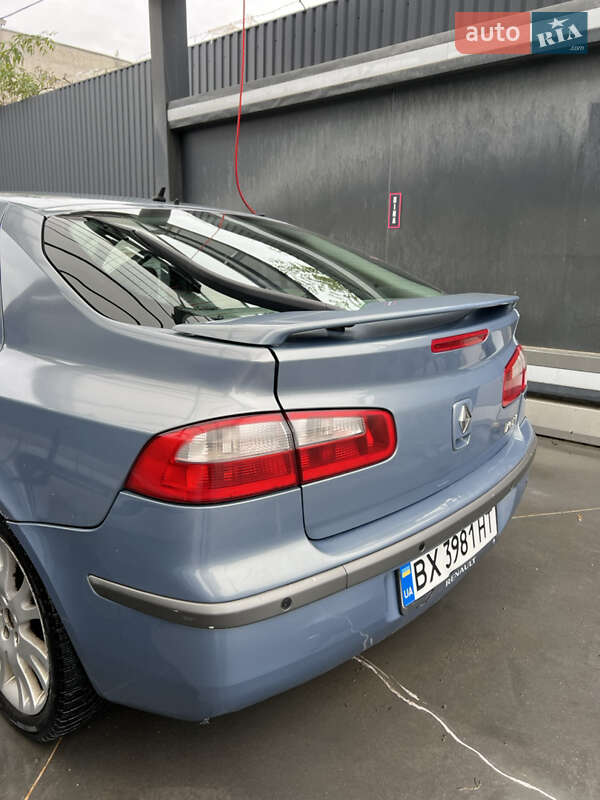 Ліфтбек Renault Laguna 2003 в Хмельницькому