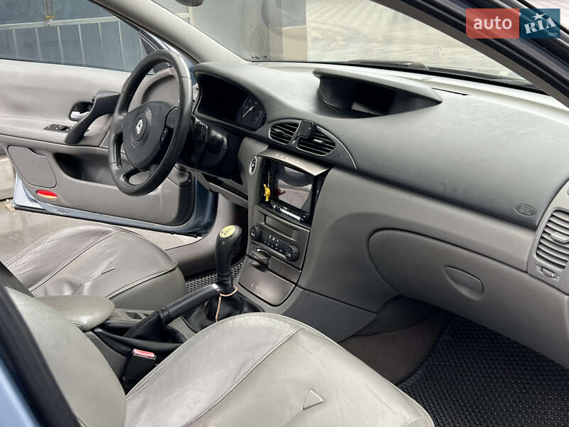 Ліфтбек Renault Laguna 2003 в Хмельницькому