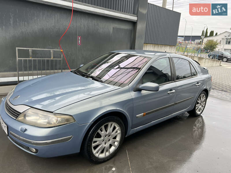 Ліфтбек Renault Laguna 2003 в Хмельницькому