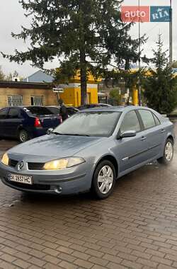 Ліфтбек Renault Laguna 2006 в  Ліфтбек Renault Laguna 2006 в