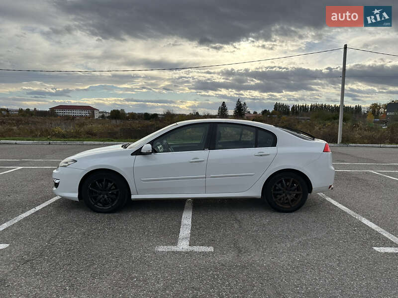 Лифтбек Renault Laguna 2011 в Черновцах