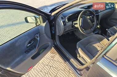 Ліфтбек Renault Laguna 2002 в Львові