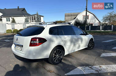 Універсал Renault Laguna 2011 в  фото 25 Універсал Renault Laguna 2011 в