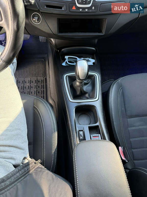 Универсал Renault Laguna 2008 в Киеве фото 35 Универсал Renault Laguna 2008 в Киеве