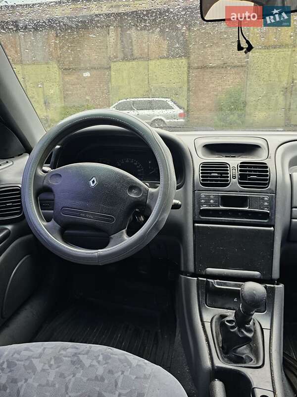 Універсал Renault Laguna 1997 в Києві