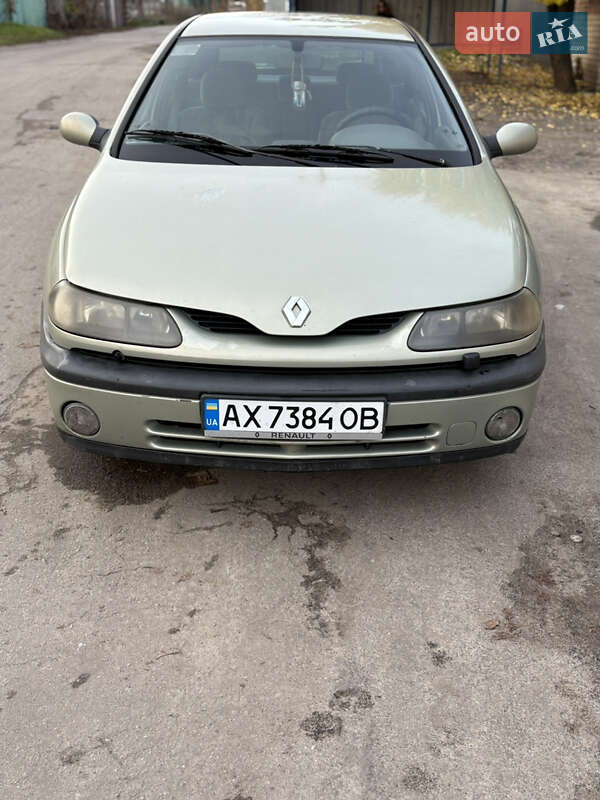 Ліфтбек Renault Laguna 2000 в Харкові фото Ліфтбек Renault Laguna 2000 в Харкові