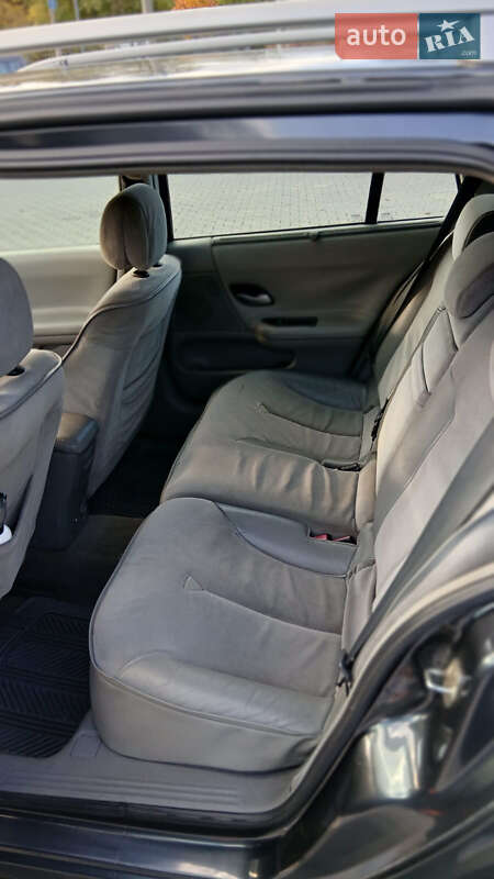 Універсал Renault Laguna 2002 в Чернівцях фото 9 Універсал Renault Laguna 2002 в Чернівцях