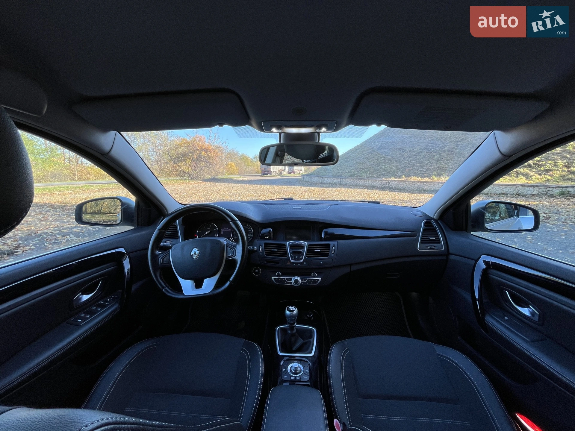 2011 Renault Laguna - мініатюра 65