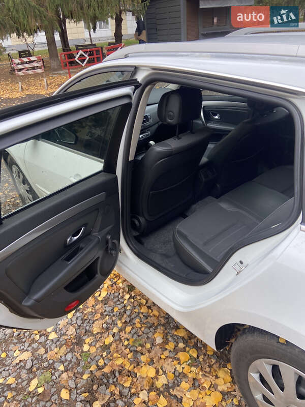 Универсал Renault Laguna 2011 в Полтаве фото 16 Универсал Renault Laguna 2011 в Полтаве