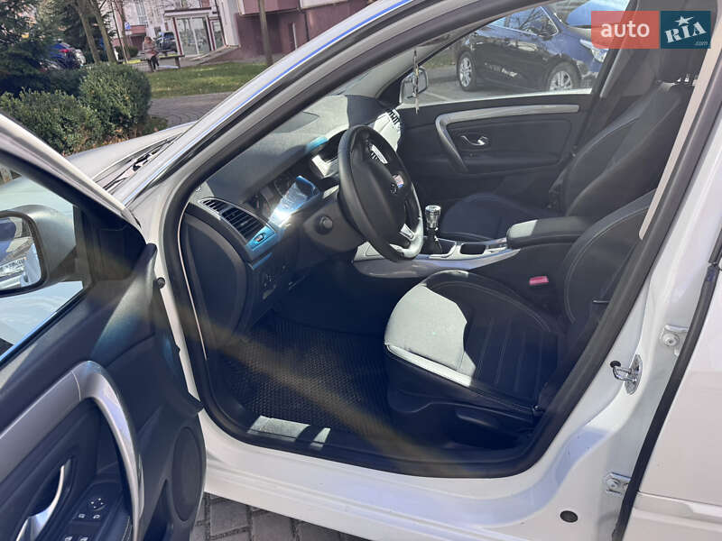 Универсал Renault Laguna 2011 в Ивано-Франковске