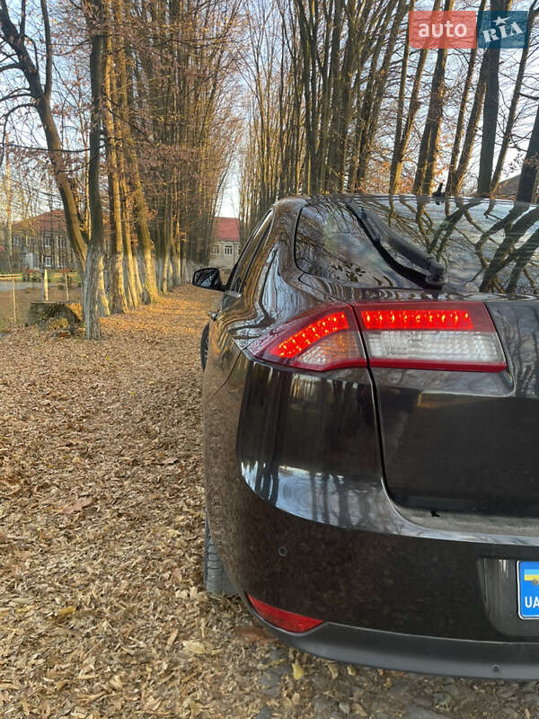 Лифтбек Renault Laguna 2011 в Коломые