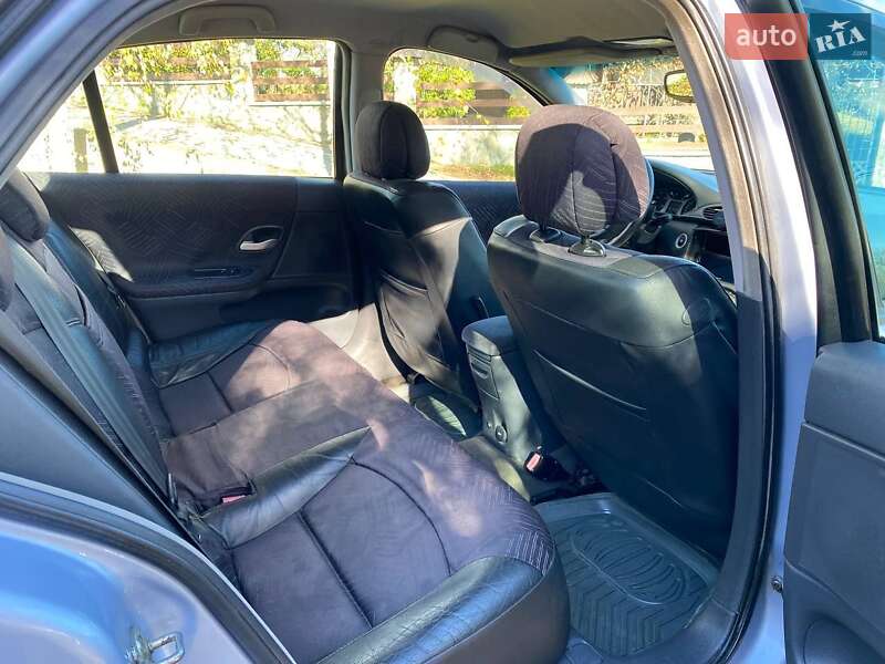 Лифтбек Renault Laguna 2001 в Коломые фото 26 Лифтбек Renault Laguna 2001 в Коломые