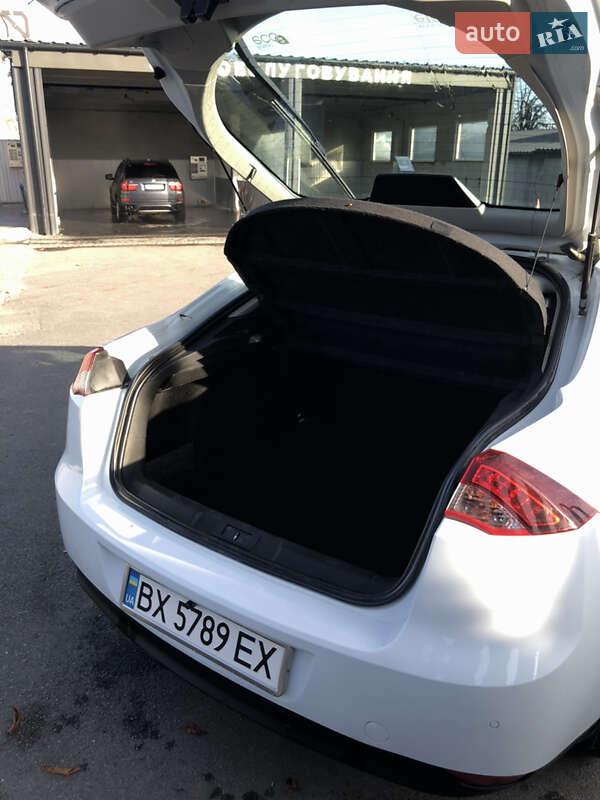 Ліфтбек Renault Laguna 2014 в Києві