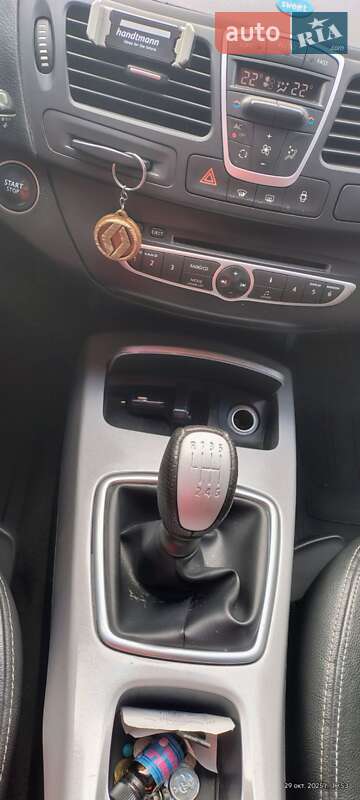 Универсал Renault Laguna 2008 в Каменском фото 18 Универсал Renault Laguna 2008 в Каменском