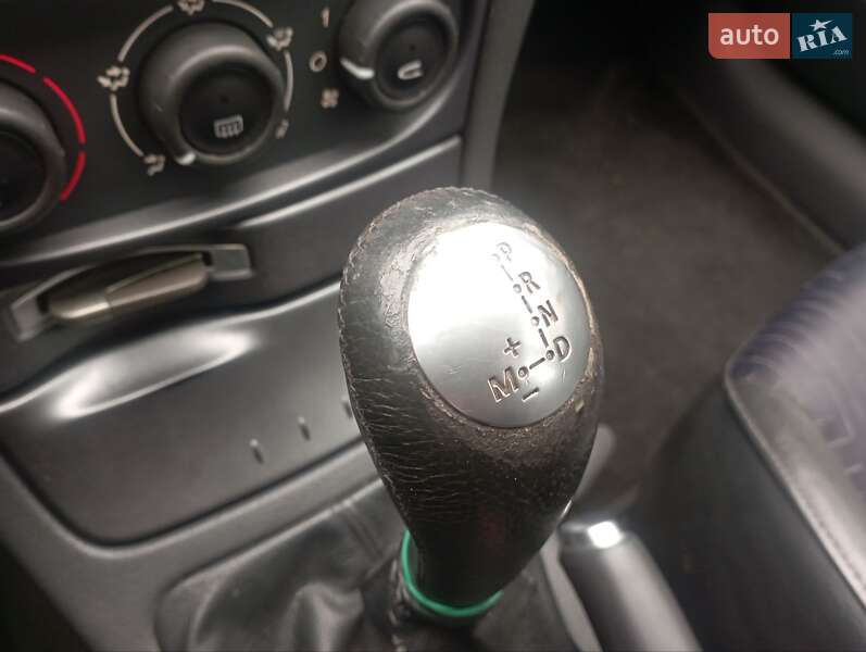 Универсал Renault Laguna 2002 в Бродах