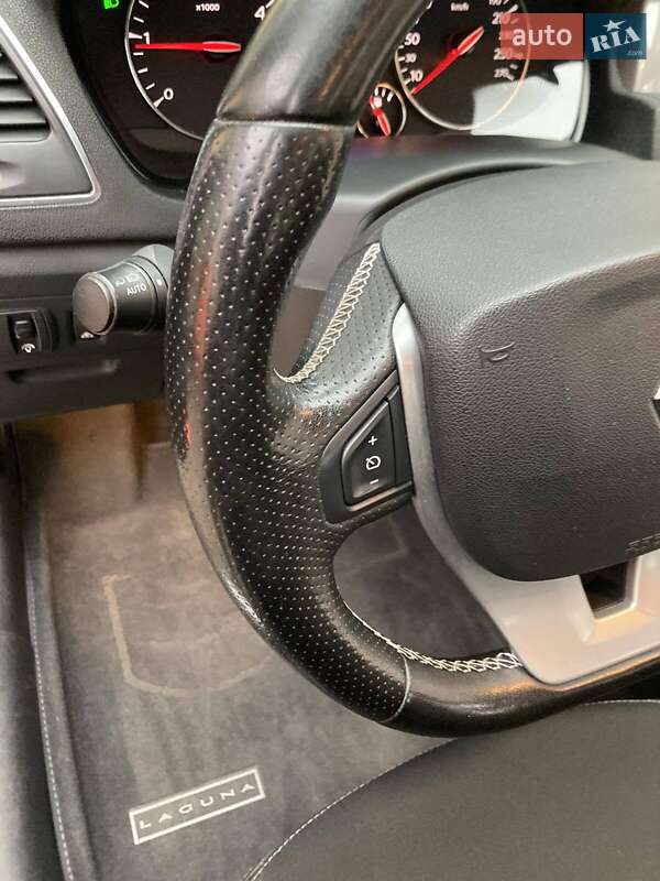 Лифтбек Renault Laguna 2012 в Киеве