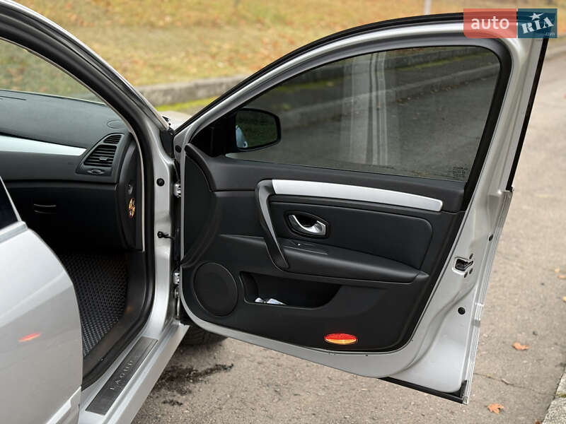 Універсал Renault Laguna 2008 в Рівному фото 13 Універсал Renault Laguna 2008 в Рівному