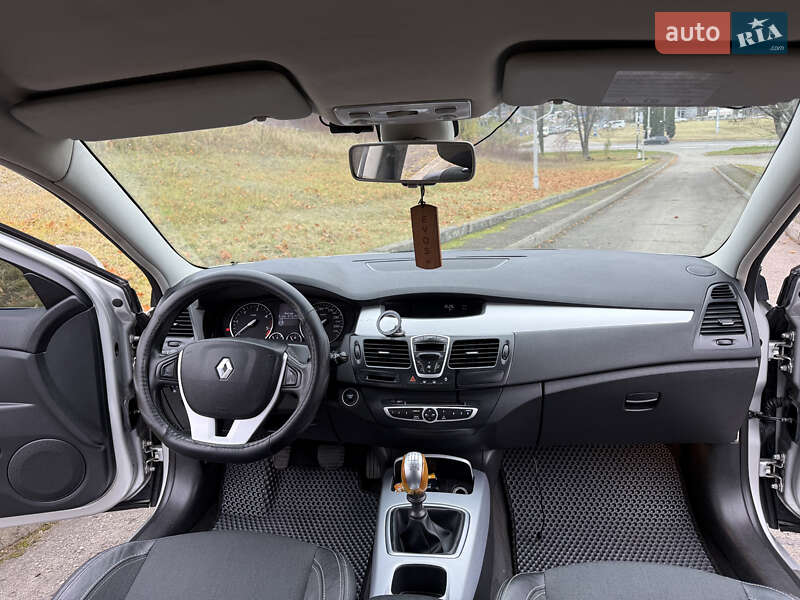 Універсал Renault Laguna 2008 в Рівному фото 19 Універсал Renault Laguna 2008 в Рівному
