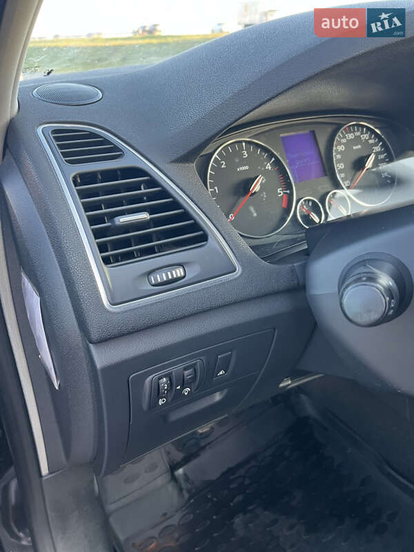 Універсал Renault Laguna 2011 в Львові фото 23 Універсал Renault Laguna 2011 в Львові