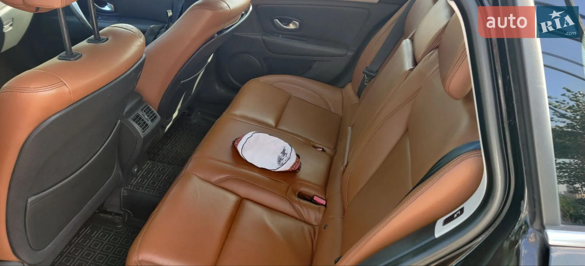 2010 Renault Laguna - мініатюра 2