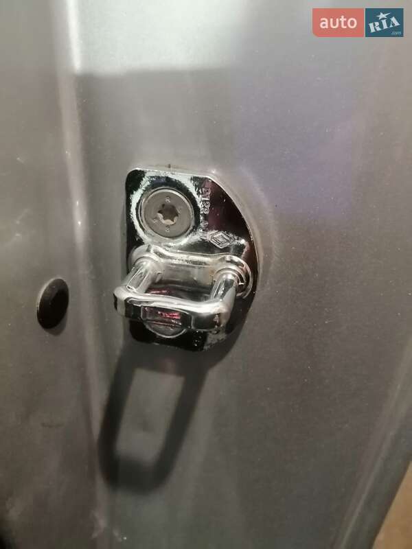 Универсал Renault Laguna 2011 в Полтаве фото 17 Универсал Renault Laguna 2011 в Полтаве