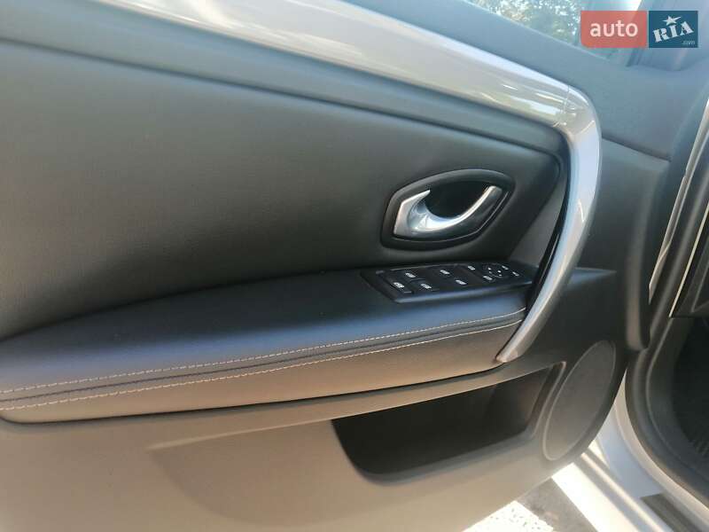 Универсал Renault Laguna 2011 в Полтаве фото 27 Универсал Renault Laguna 2011 в Полтаве