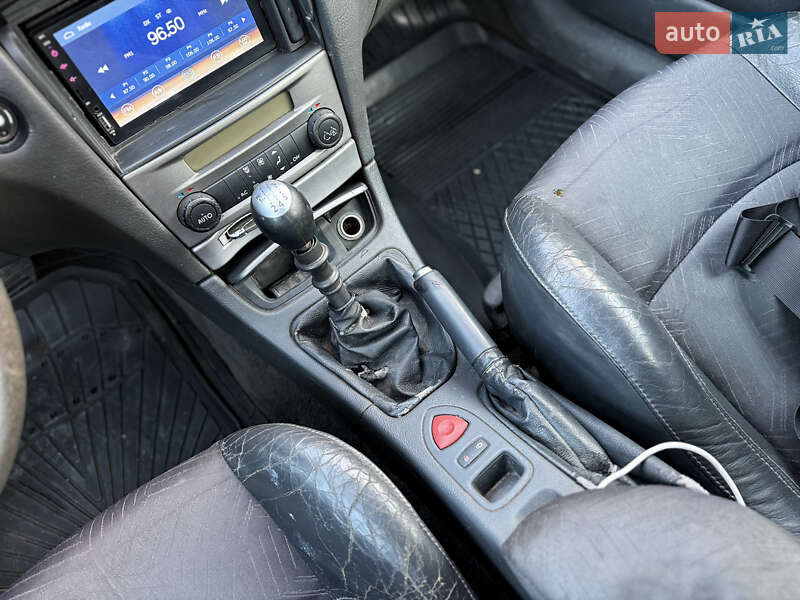 Універсал Renault Laguna 2001 в Чернівцях