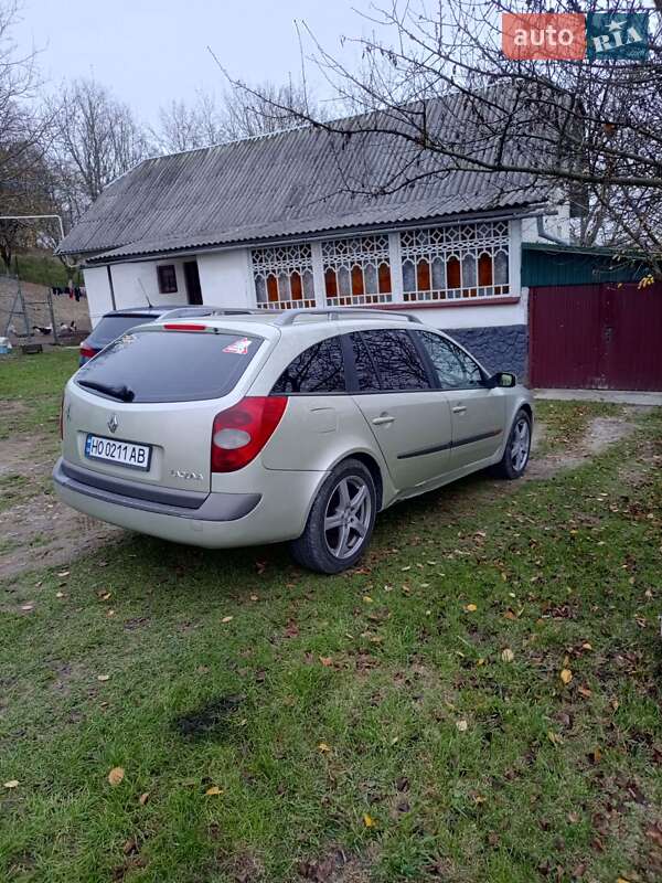 Универсал Renault Laguna 2001 в Гусятине
