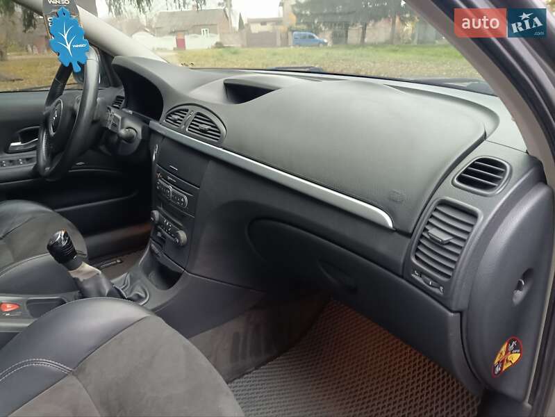 Універсал Renault Laguna 2006 в Дубні фото 4 Універсал Renault Laguna 2006 в Дубні