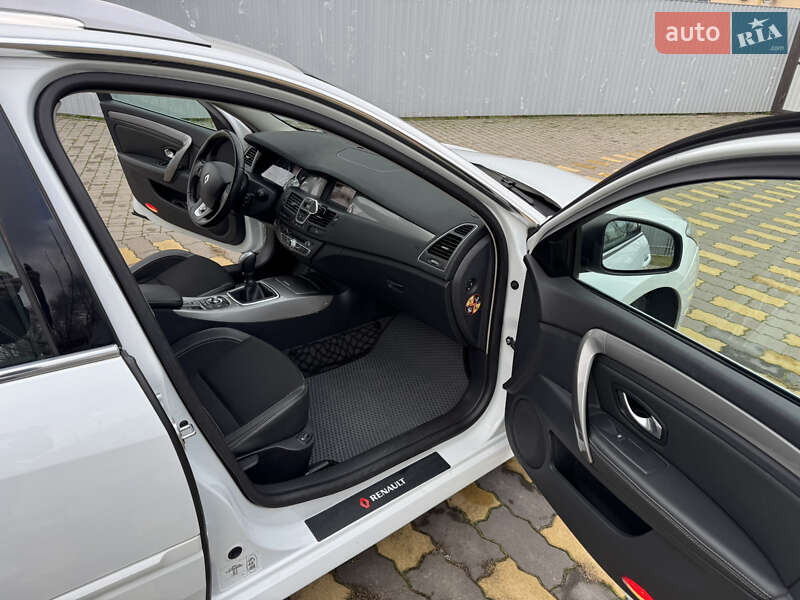 Универсал Renault Laguna 2013 в Яготине