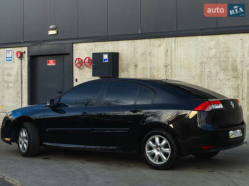 Лифтбек Renault Laguna 2008 в Киеве