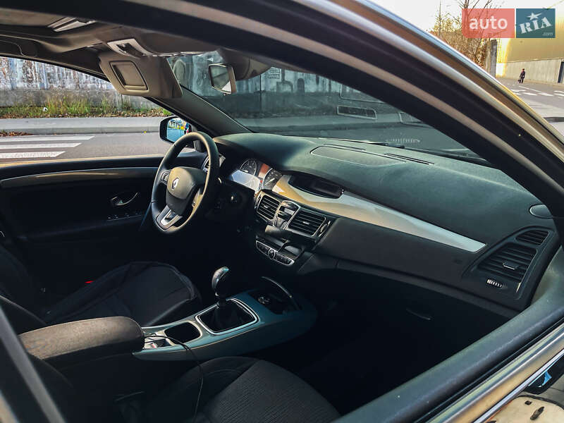 Лифтбек Renault Laguna 2008 в Киеве