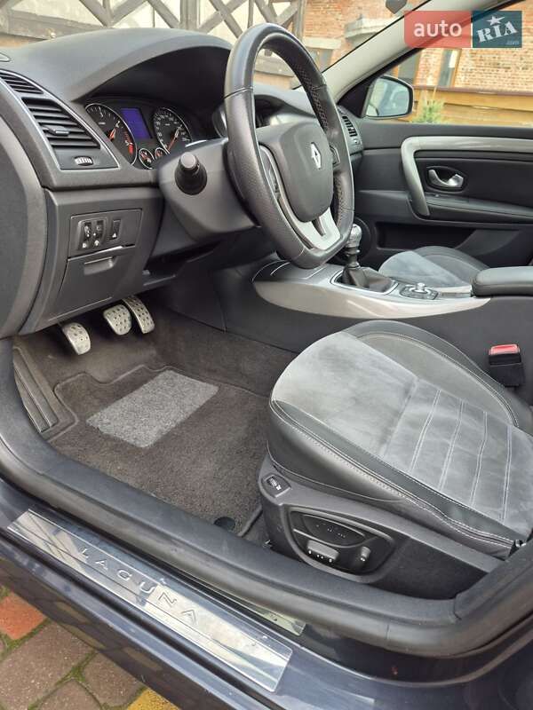 Універсал Renault Laguna 2011 в Львові фото 35 Універсал Renault Laguna 2011 в Львові