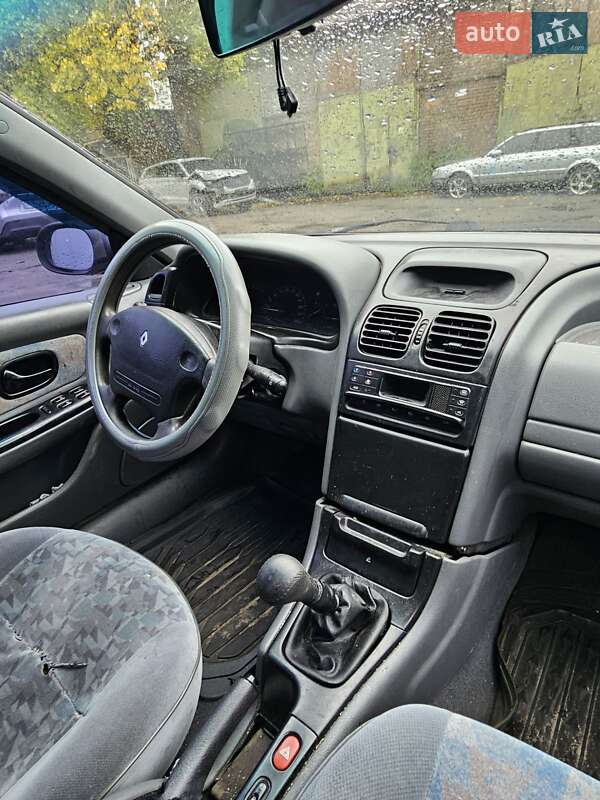 Универсал Renault Laguna 1997 в Киеве
