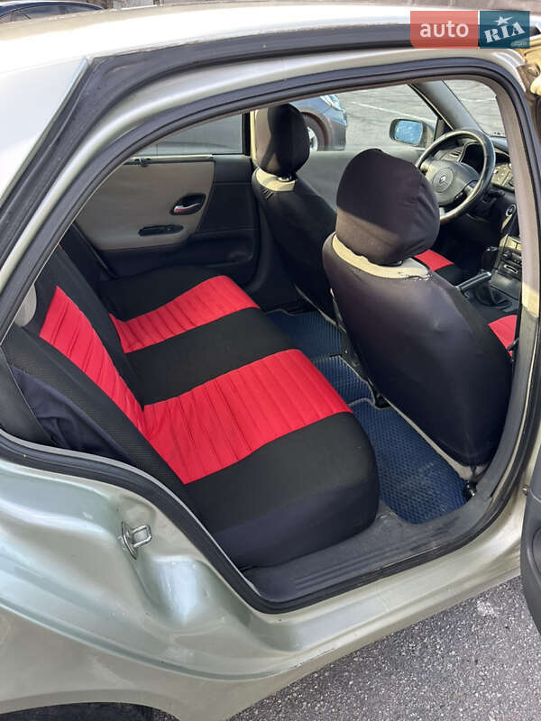 Лифтбек Renault Laguna 2004 в Полтаве