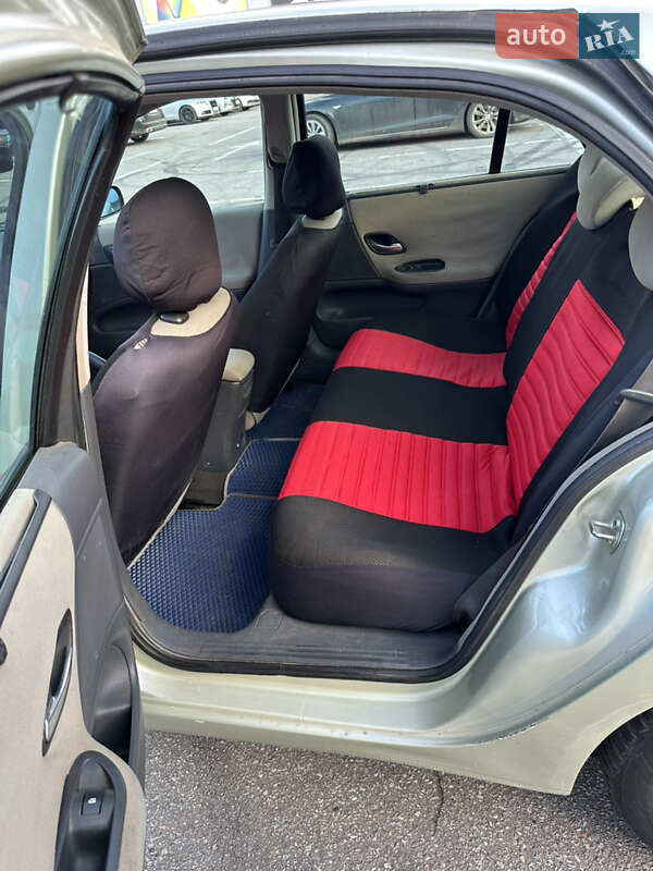 Лифтбек Renault Laguna 2004 в Полтаве