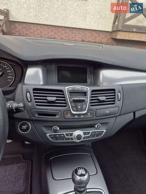 Універсал Renault Laguna 2011 в Львові фото 26 Універсал Renault Laguna 2011 в Львові