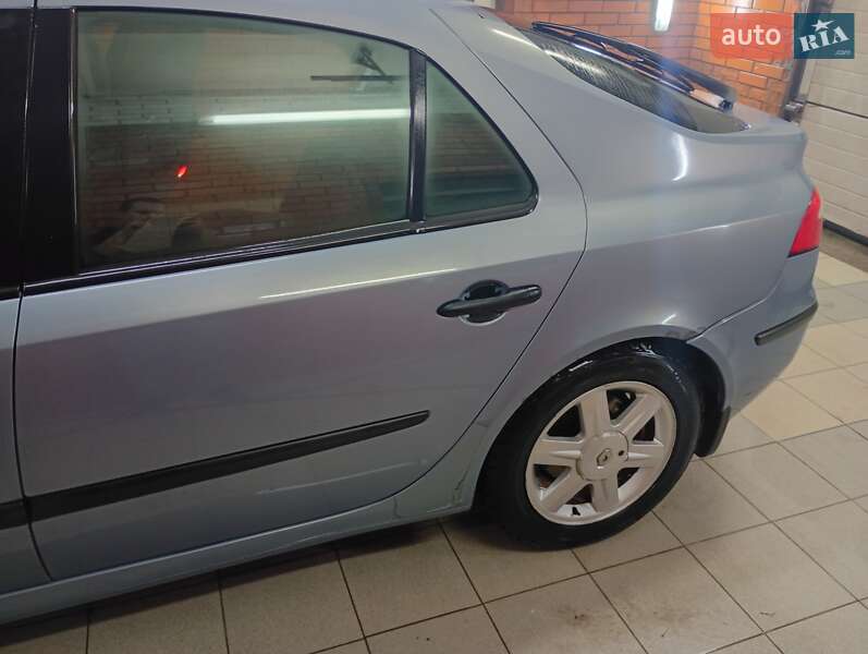 Лифтбек Renault Laguna 2003 в Ромнах фото 10 Лифтбек Renault Laguna 2003 в Ромнах