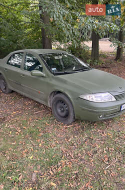 Ліфтбек Renault Laguna 2001 в Чернівцях
