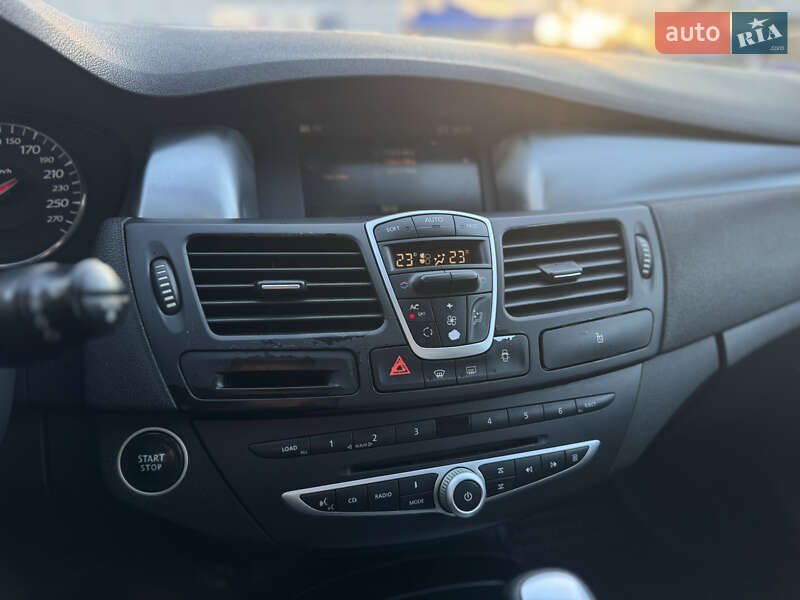 Купе Renault Laguna 2011 в Киеве